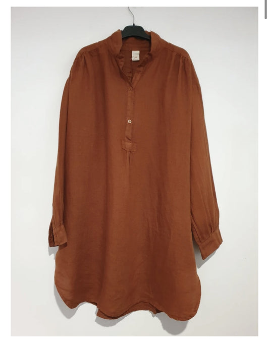 Montaigne Linen Gathered Shirt