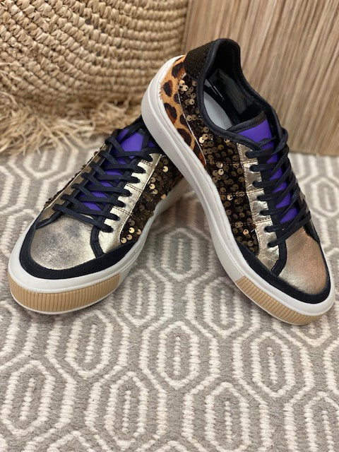 Moon Sneaker