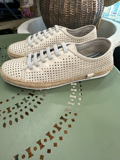 Flinders Sneaker in Oat