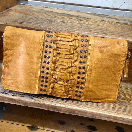 Chika oversized clutch