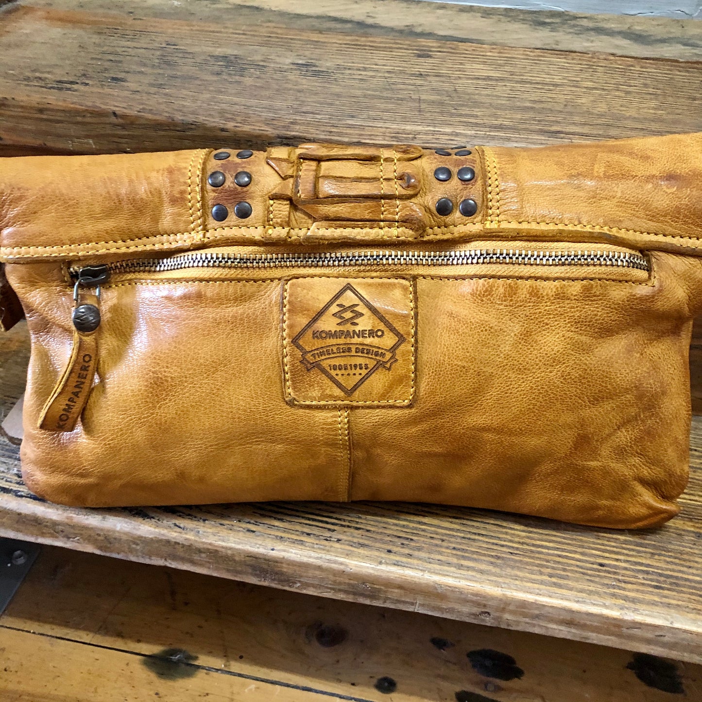 Chika oversized clutch