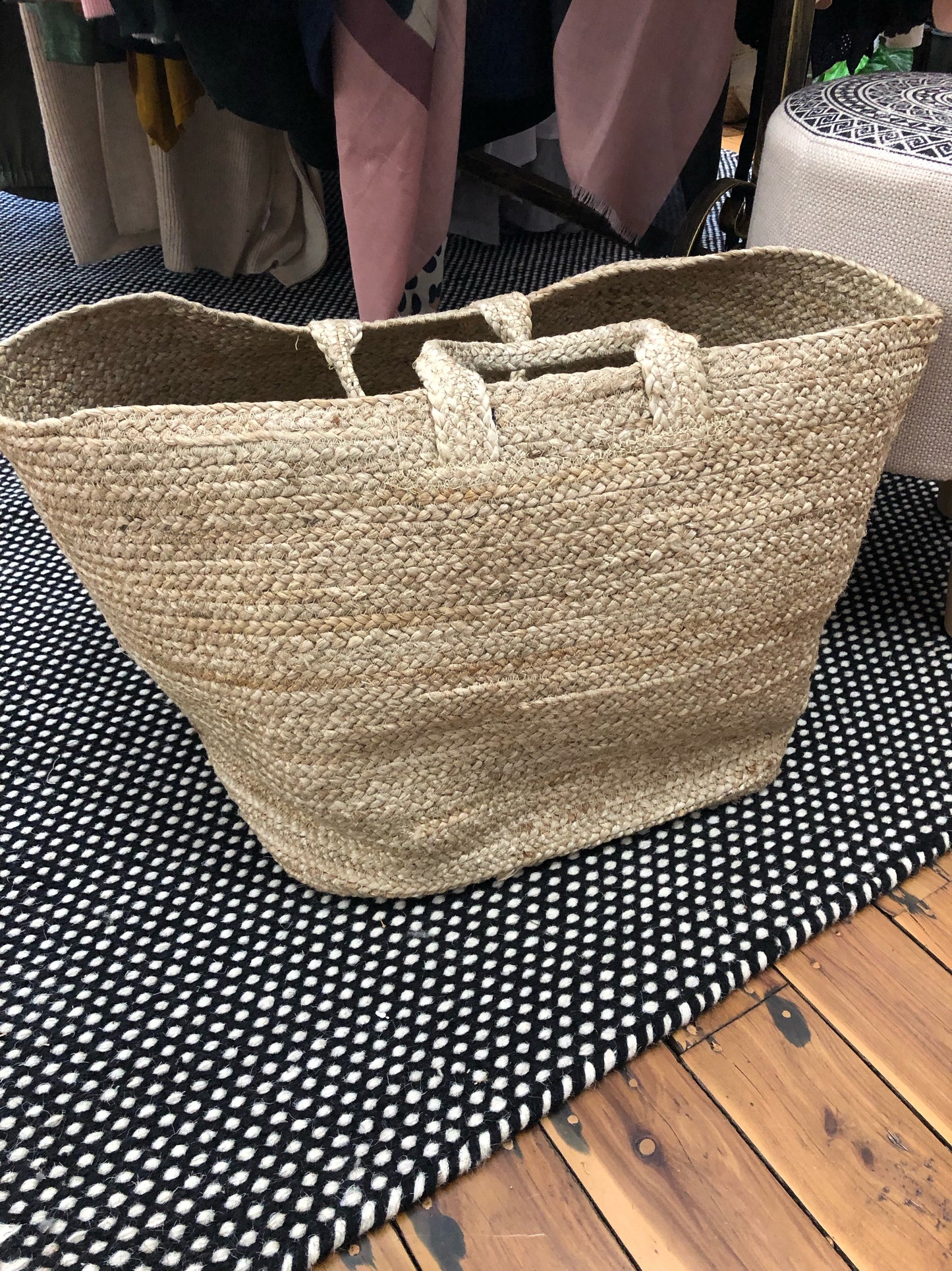 Jute basket medium