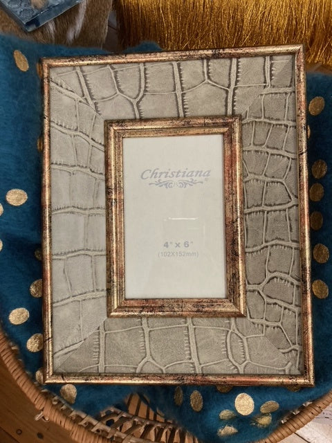 Faux Cream & Copper Frame