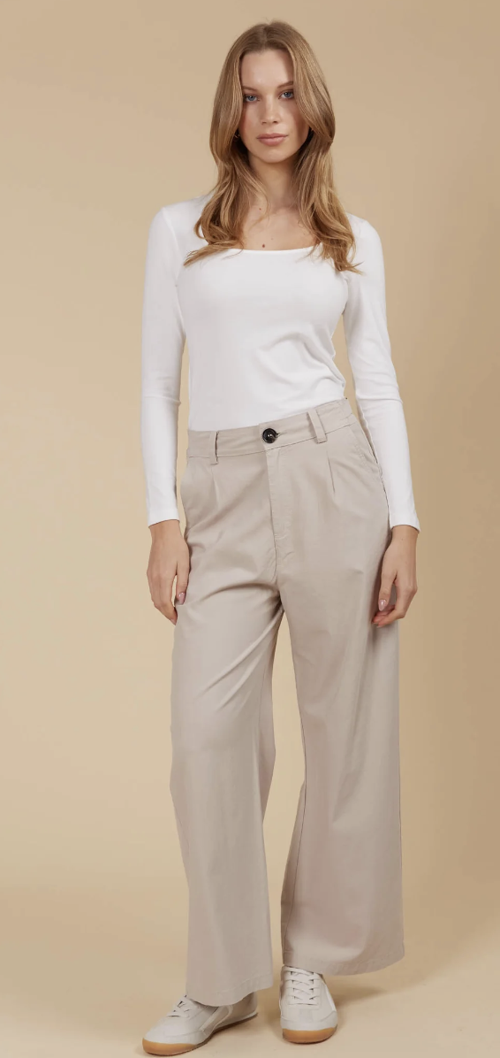 Freya Pant