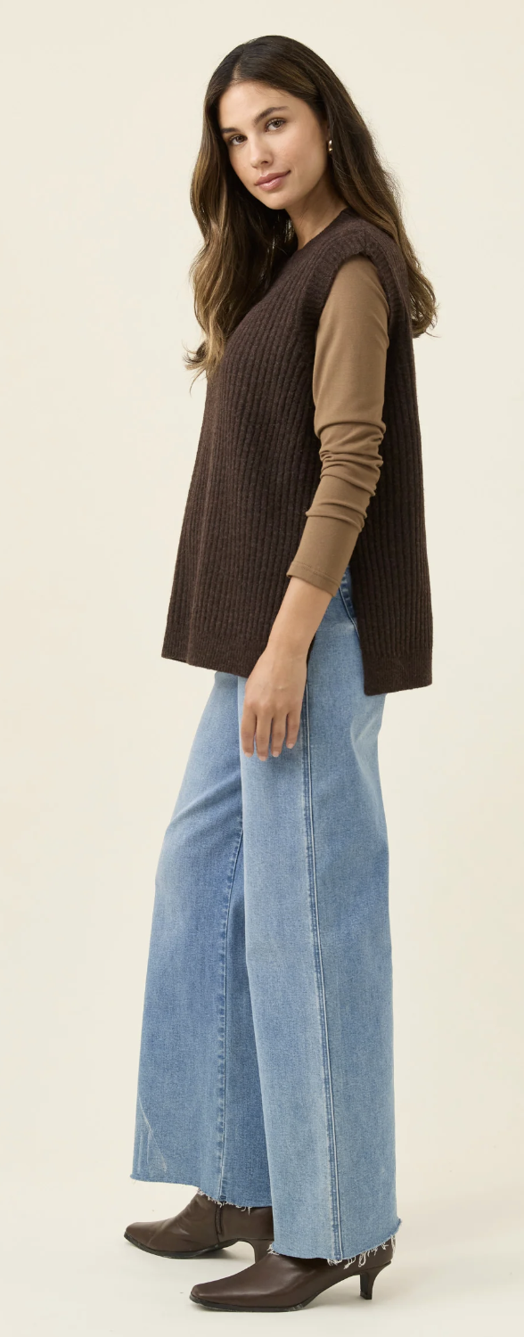 Miru Crew Knit Vest