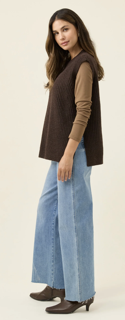 Miru Crew Knit Vest