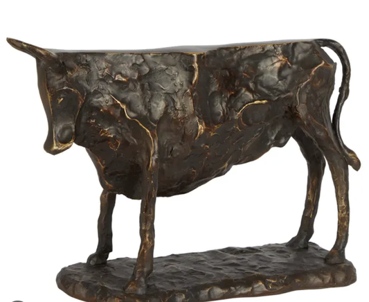 Earl Bull Sculpture